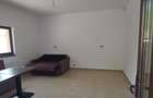 Casă cu 8 camere cu Teren 2370 Mp în Central - 9