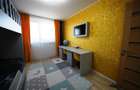 Apartament cu 4 camere decomandat în Tractorul - 13