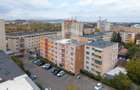 TRIAJ - Coresi | 3 camere +2 bai | 70 mp utili NERENOVAT | decomandat