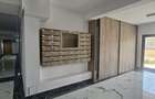 Apartament cu 4 camere decomandat în Tractorul - 2