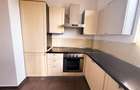 Apartament cu 3 camere decomandat în P-ța Victoriei - 36