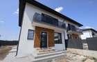 Duplex cu 4 camere cu Canalizare în Popas Păcurari - 1