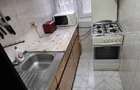 Apartament cu 3 camere semidecomandat în Km 4 - 8