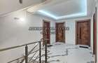 Apartament cu 2 camere semidecomandat în Km 5 - 19