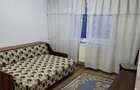 Inchiriez apartament 3 camere - 4