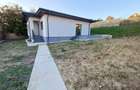 Casă parter, 3 camere, 818 mp teren, zona Valea Adanca - 3