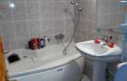 Inchiriez apartament cu 3 camere in zona liceului Petru Rares - 8