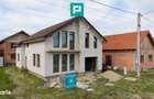 Casa impunatoare la gri in Curtici - 1