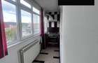 Apartament de vanzare 2 camere decomandat, zona centrala,boxa depozita - 1