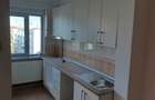 Proprietar, oferă spre vânzare apartament 3 camere decomandat zona Mioritei