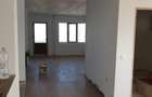 Casă cu 5 camere cu Garaj în Exterior Nord - 12