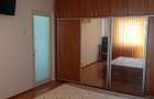 Apartament cu 3 camere decomandat în Apărătorii Patriei - 2