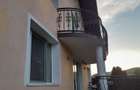 Casă cu 4 camere în Bărdești - 3