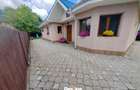 Casă cu 4 camere cu Teren 427 Mp în Holboca - 2