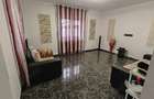 Casa cu 3 dormitoare, 3 bai, bucatarie mare, gradinita si scoala la 200m - 1