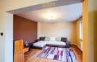 Apartament cu 3 camere semidecomandat în Central - 20