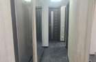 Proprietar vand apartament 3 camere decomandat - 2