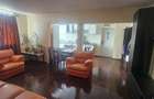 Apartament 3 camere Alexandru cel Bun (la bulevard)