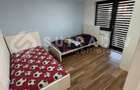 Casa de inchiriat cu 5 camere, 3 bai, curte in Dezmir - 2