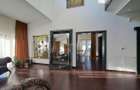 Casa cu piscina - Buftea - 8 camere - 4 bai - 620mp - 2500mp teren - 9
