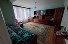 Apartament 3 camere de vanzare, et 2, str Traian, ultracentral, luminos, calduros, orientare sudica.