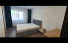 Inchiriez apartament o camera zona mall - 4