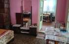 Casa cu 3 camere, curte mare si garaj in Razvad, Dambovita - 1