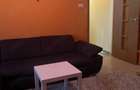Apartament cu 3 camere,semidecomandat