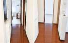 De vanzare - Apartament 3 camere decomandat - 1