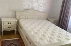 Vand apartament cu trei camere decomandat
