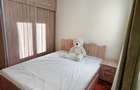 Apartament cu 2 camere,zona centrala, cu loc parcare - 10