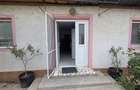 Schitu,casa si teren 547/17 stradal,3 minute de gara,pret 72000 euro - 9