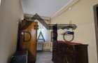 Casa in Livezeni , 140 mp utili , in centrul localitatii . - 8