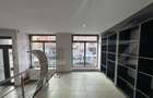 Inchiriez spatiu comercial