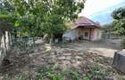 Vand casa cu teren 1500 m2 - toate utilitatile - 2