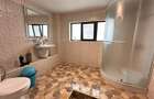 Duplex cu 10 camere cu Canalizare în Eminescu - 16