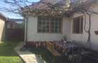 Casă cu 3 camere în Central - 1