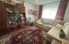 Casa de vanzare, pozitionata excelent, ideala pentru relaxare, sau rel - 5