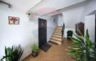 Apartament cu 3 camere semidecomandat în Tractorul - 15