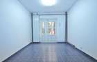 Spațiu comercial, de 44 mp, în Calea București - 5