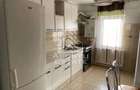 Apartament cu 3 camere decomandat în Torontalului - 2