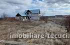 Casa la rosu cu 1000 mp teren in com Munteni, parter ?i mansarda - 2