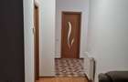 Inchiriez apartament de 3 camere - 8