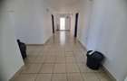 Casă cu 5 camere cu Teren 700 Mp în Păulești - 4