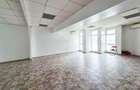 Spațiu comercial, de 93 mp, în Central - 4