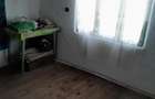 Casă cu 4 camere în Botoroaga - 7