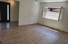 Casă cu 3 camere cu Teren 300 Mp în Lumina - 11