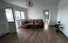 Apartament cu 3 camere de vanzare - 2
