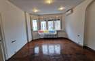 Apartament cu 4 camere decomandat în Calea Victoriei - 2