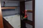 Apartament cu 3 camere semidecomandat în Basarabia - 14